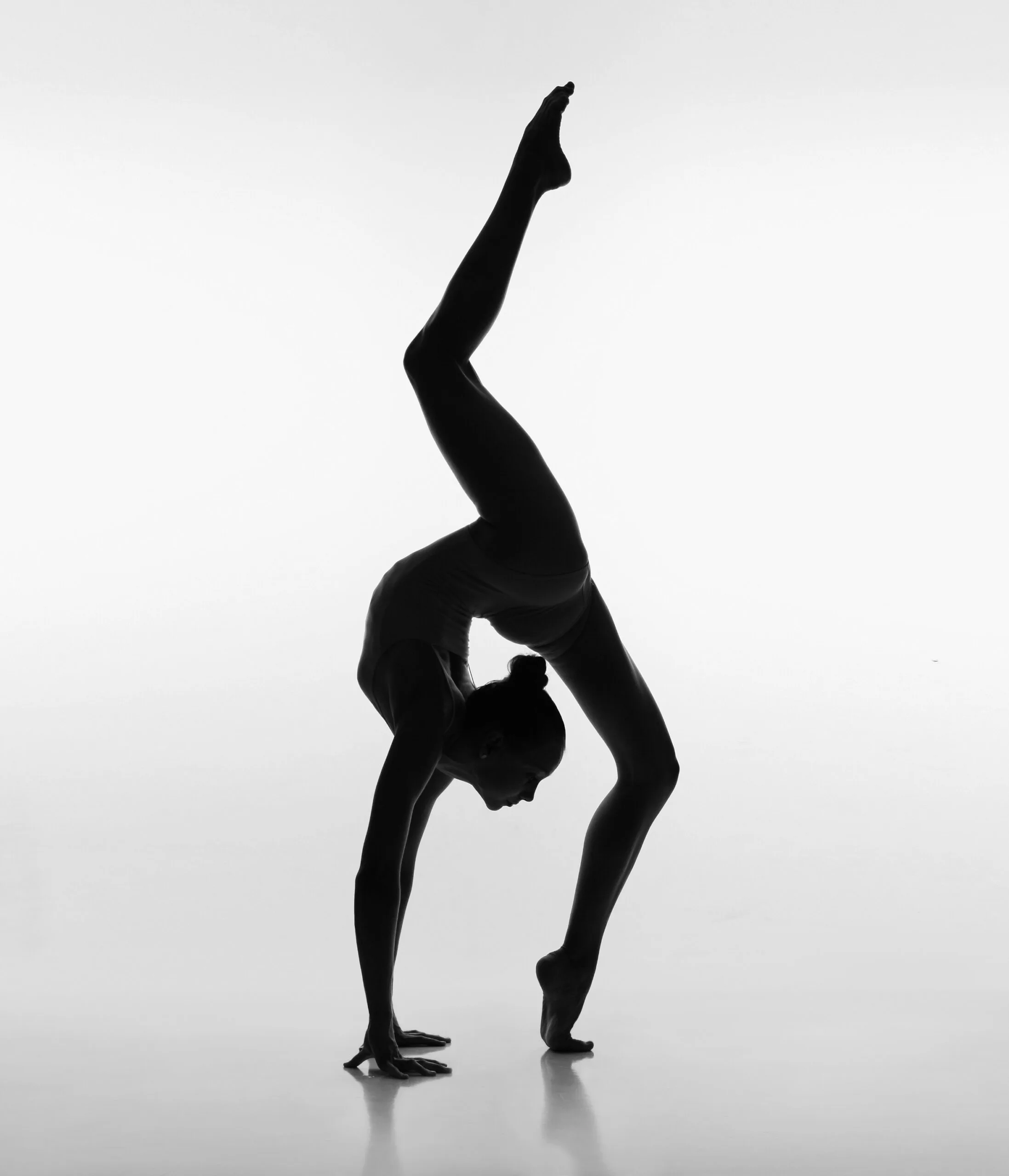 Gymnast,In,Backlight